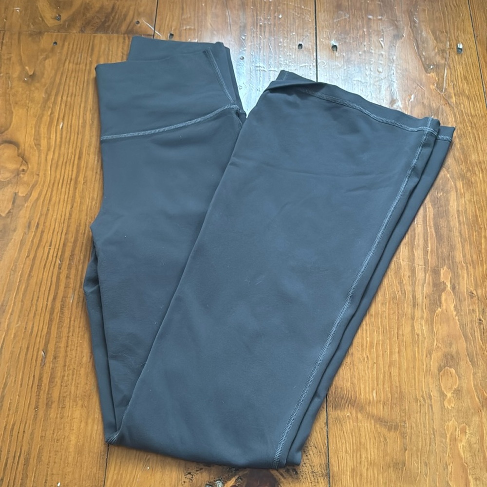 Aritzia flaired leggings